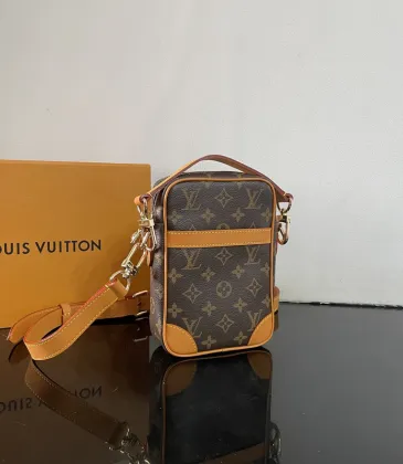 Louis Vuitton Handbag Pharrell Williams Size:16x21x6cm #A48360